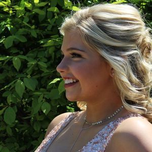Meet your Posher, Annalynne